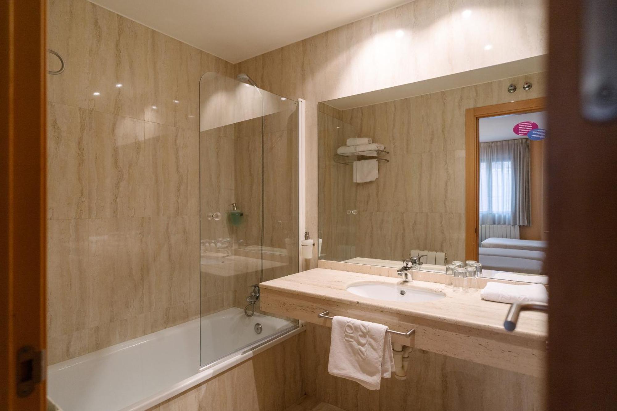 Hostal Acanto Burgo エクステリア 写真